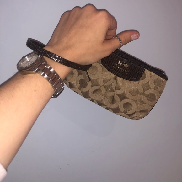 Coach Classic Wristlet - Picture 2 of 3